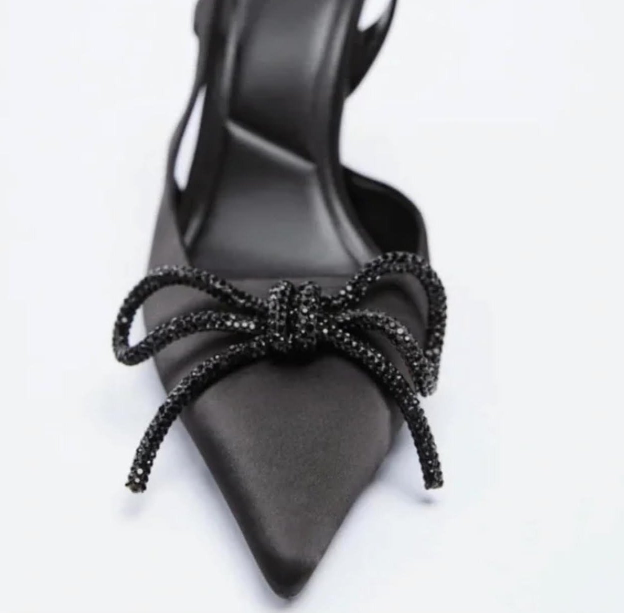 Twirl Pumps
