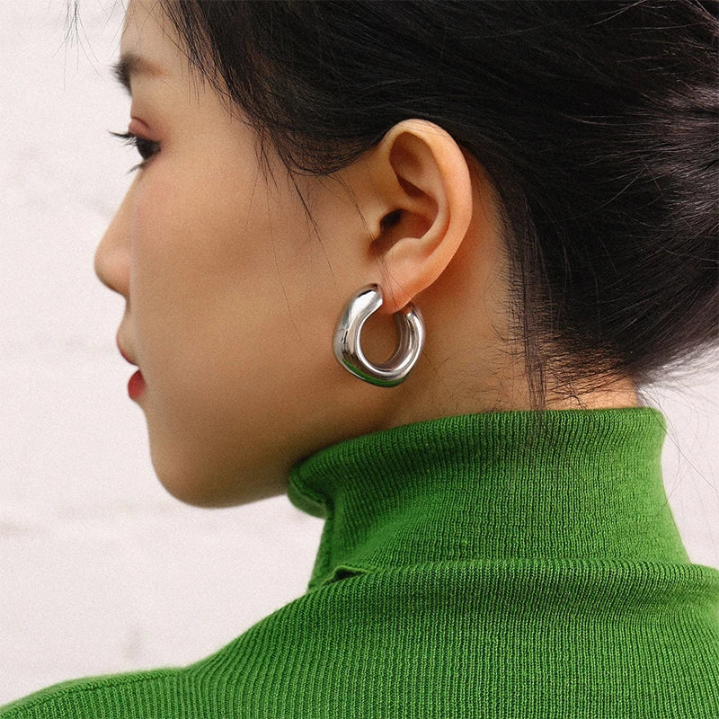 Olivia Hoops- gold