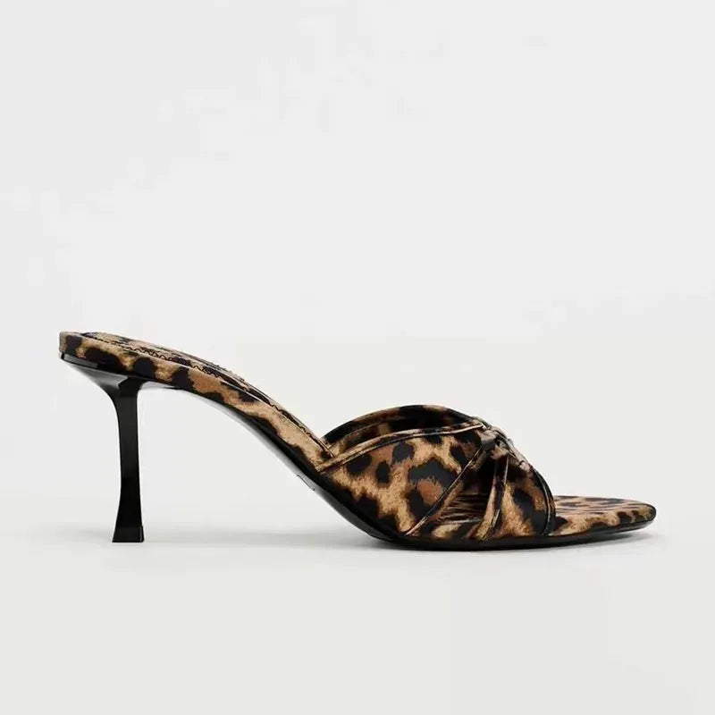 Savannah Heels- black